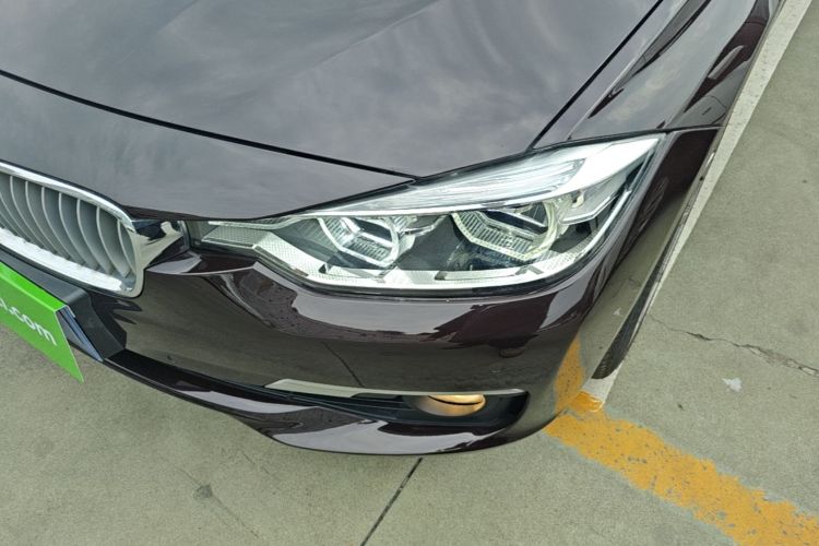 BMW 3 Series 2018 #23 BMW 3 Series 2018 car image #23