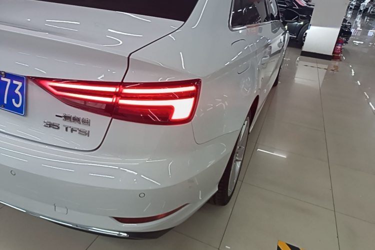 Audi A3 2018 صورة سيارة #8