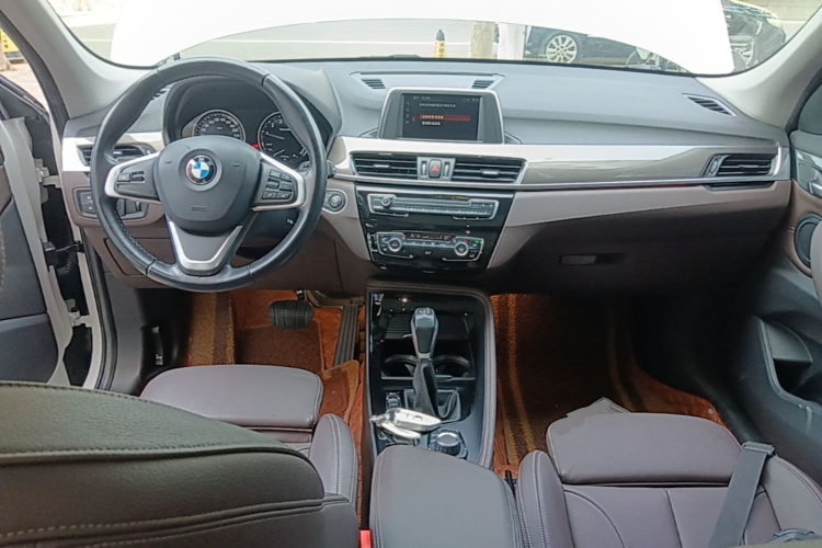 BMW X1 2018 #10 BMW X1 2018 car image #10