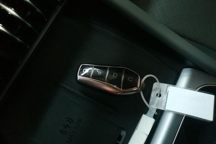 比亚迪 元PLUS 2025 汽车图片 #9