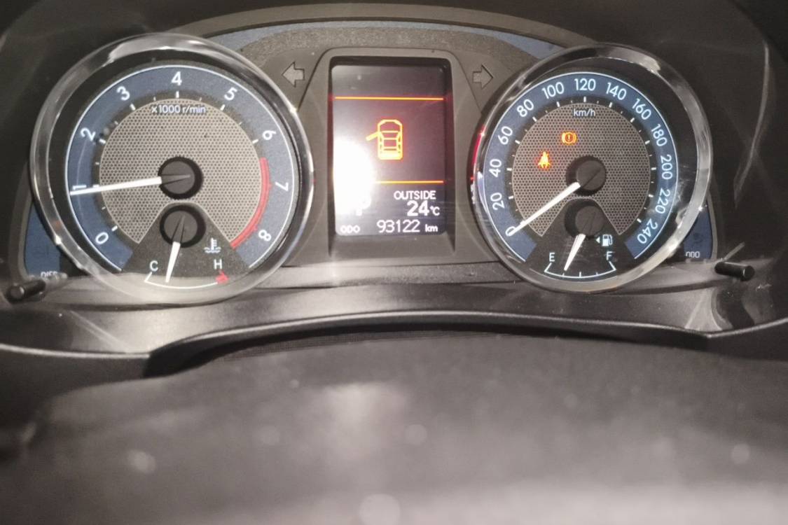 Toyota Corolla 2015 car image #25