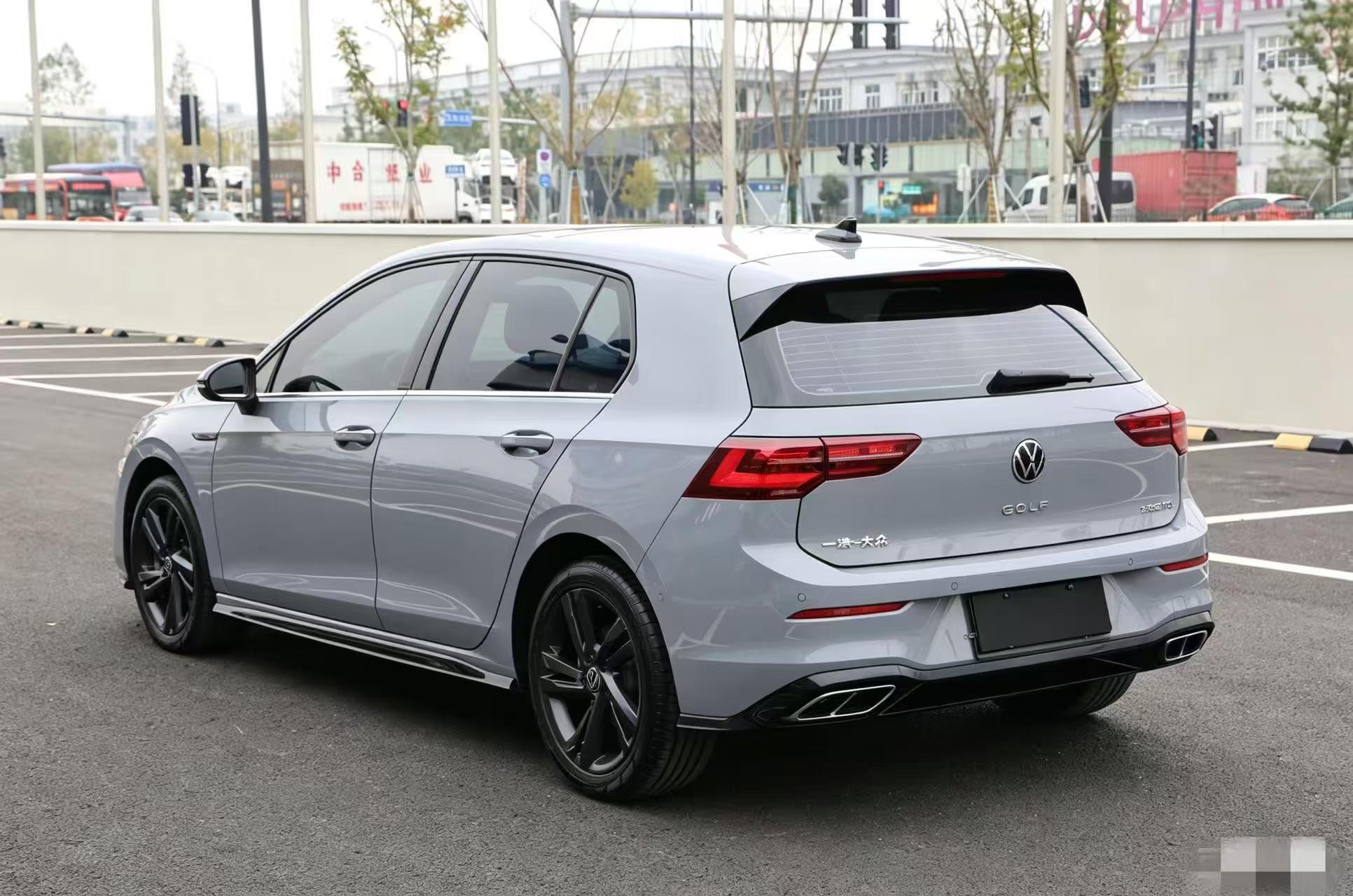 Volkswagen Golf 2022 car image #9