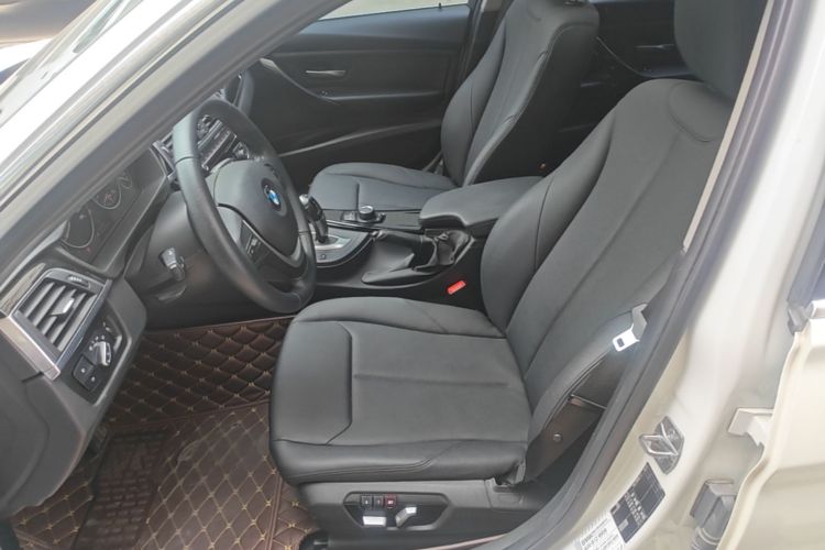 BMW 3 Series 2016 car image #15