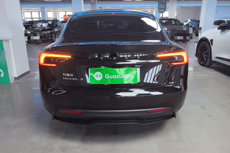 Tesla Model 3 2025 car image #6