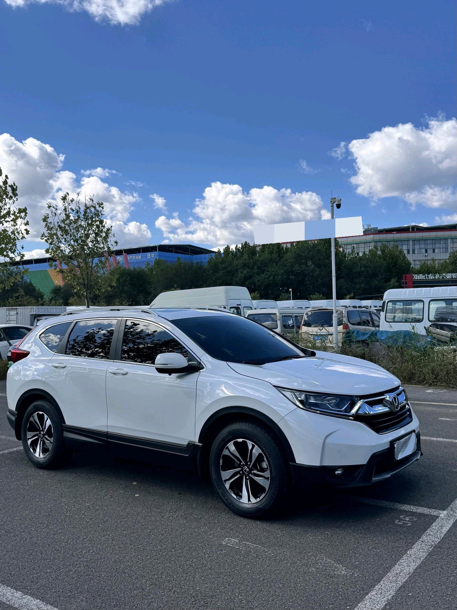 Honda CR-V 2019 car image #2