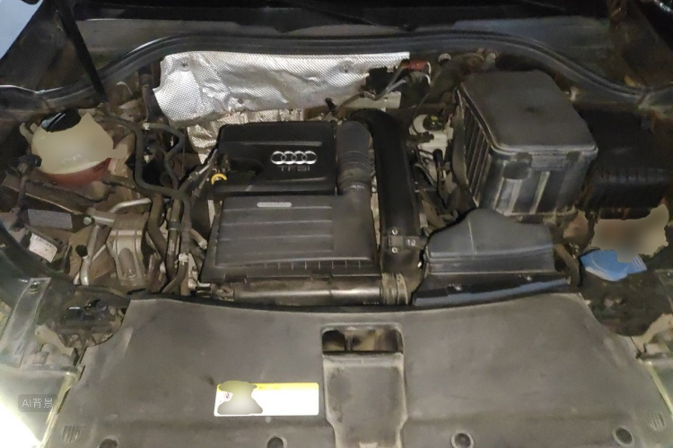 Audi Q3 2015 car image #22