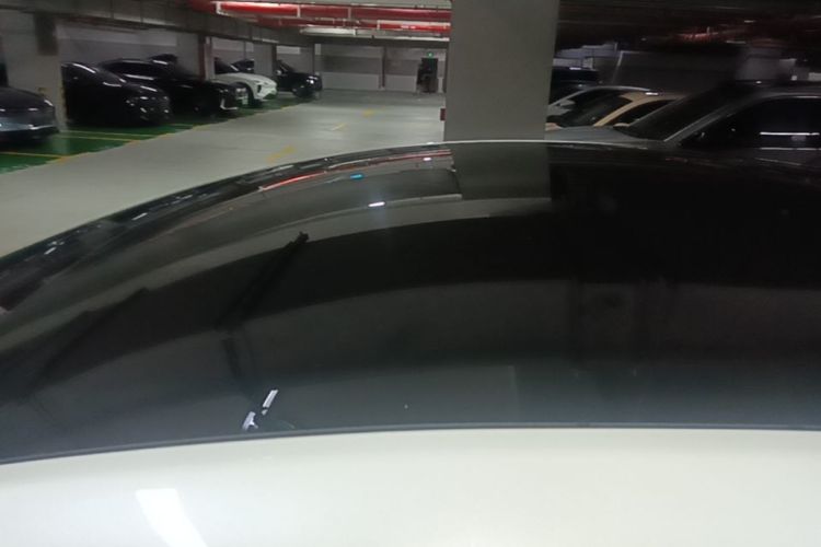 Tesla Model Y 2023 car image #25