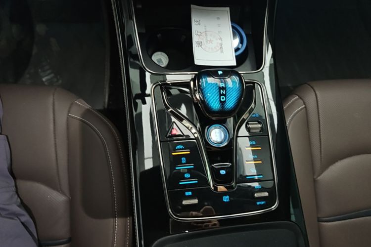 BYD Han 2022 car image #14