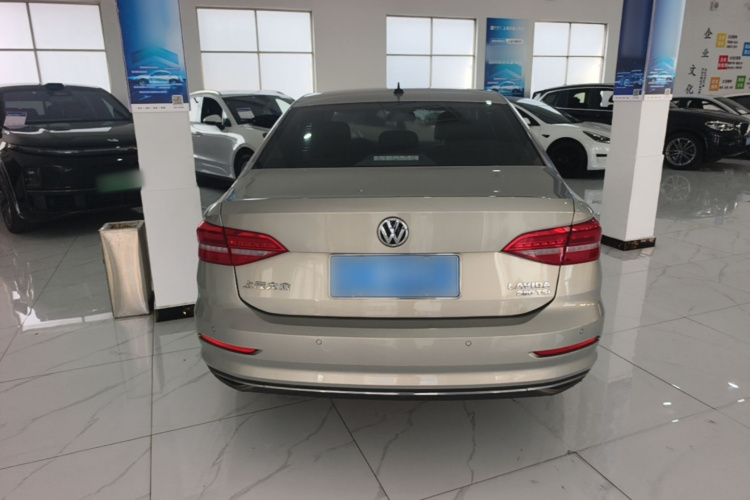 Volkswagen Lavida 2019 car image #6