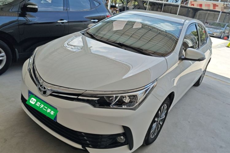 Toyota Corolla 2018 immagine di auto #2