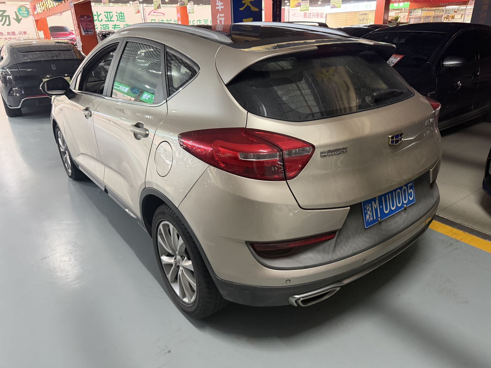 GEELY Emgrand GS 2018 car image #6