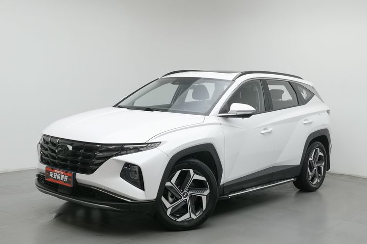 Hyundai Tucson 2023 immagine di auto 