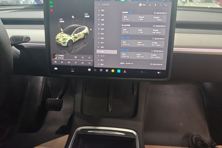 Tesla Model Y 2024 #13 Tesla Model Y 2024 car image #13