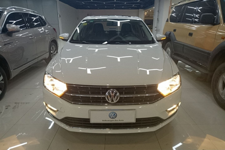 Volkswagen Bora 2017 #3 Volkswagen Bora 2017 car image #3