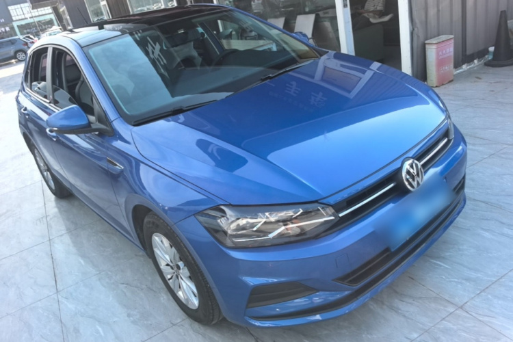 Volkswagen Polo 2019 car image #4