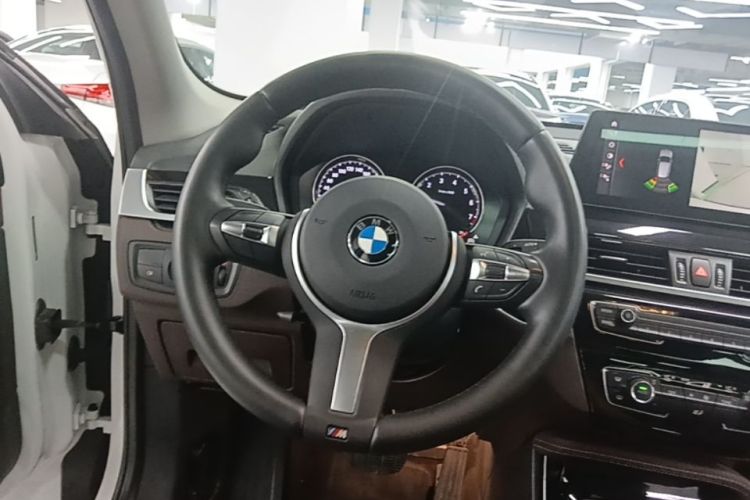 BMW X1 2020 car image #11