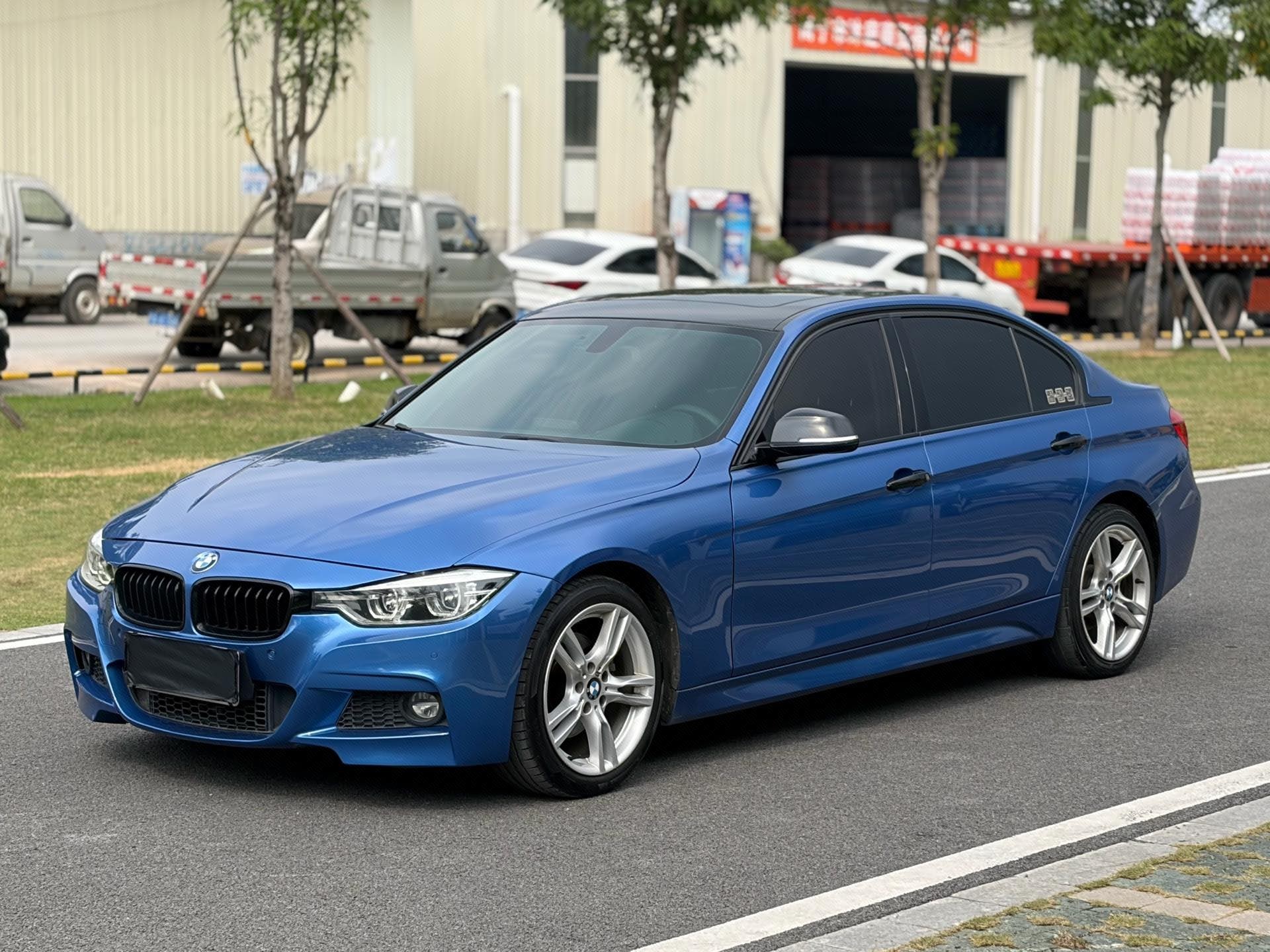 BMW 3 Series 2017 BMW 3 Series 2017 car image