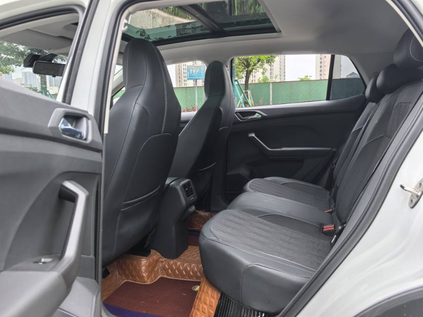 Volkswagen T-Cross 2024 imagem de carro #8