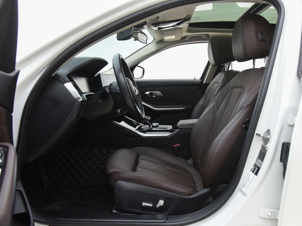 BMW 3 Series 2022 #12 BMW 3 Series 2022 immagine di auto #12