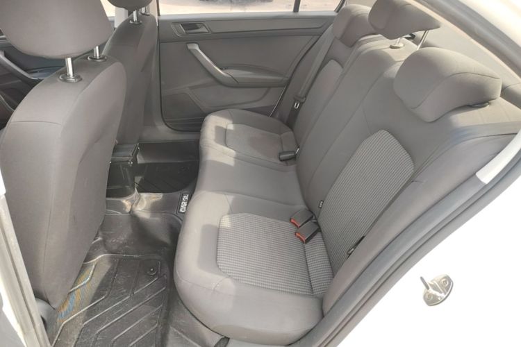 Volkswagen Santana 2016 #17 Volkswagen Santana 2016 car image #17