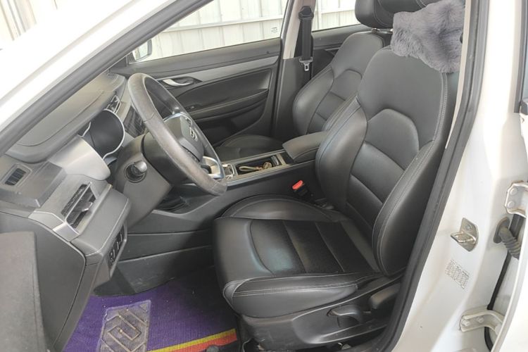 GEELY Emgrand 2021 #15 GEELY Emgrand 2021 car image #15