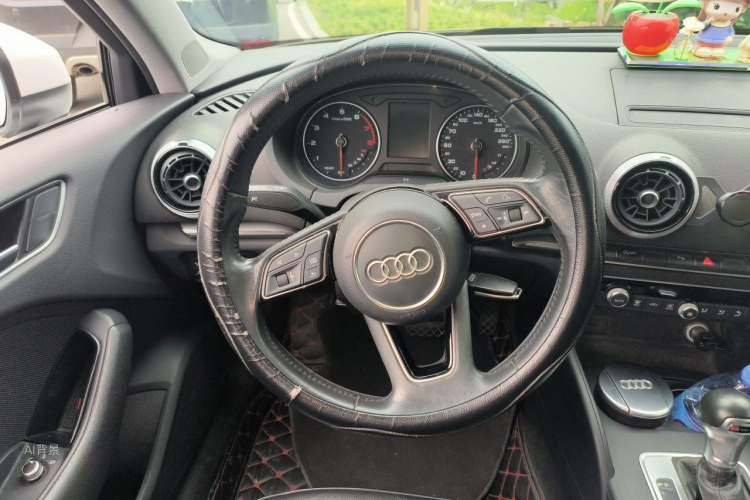 Audi A3 2017 car image #12