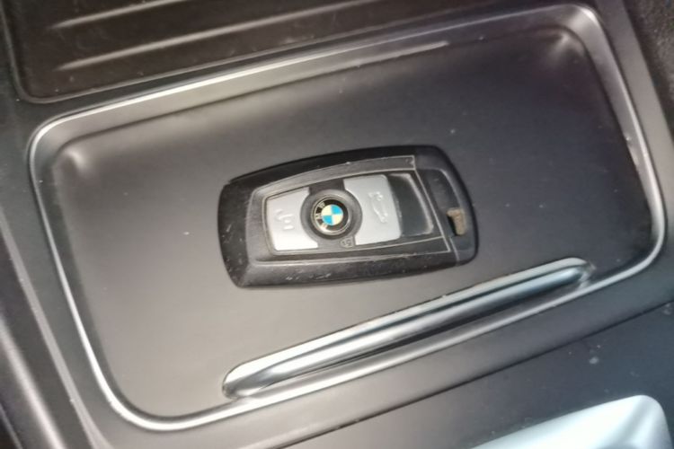 BMW 3 Series 2017 #14 BMW 3 Series 2017 car image #14