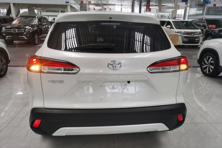 Toyota Corolla Cross 2023 #6 Toyota Corolla Cross 2023 car image #6