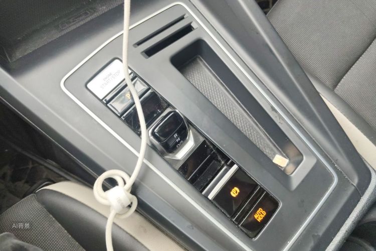 Volkswagen Golf 2021 car image #16