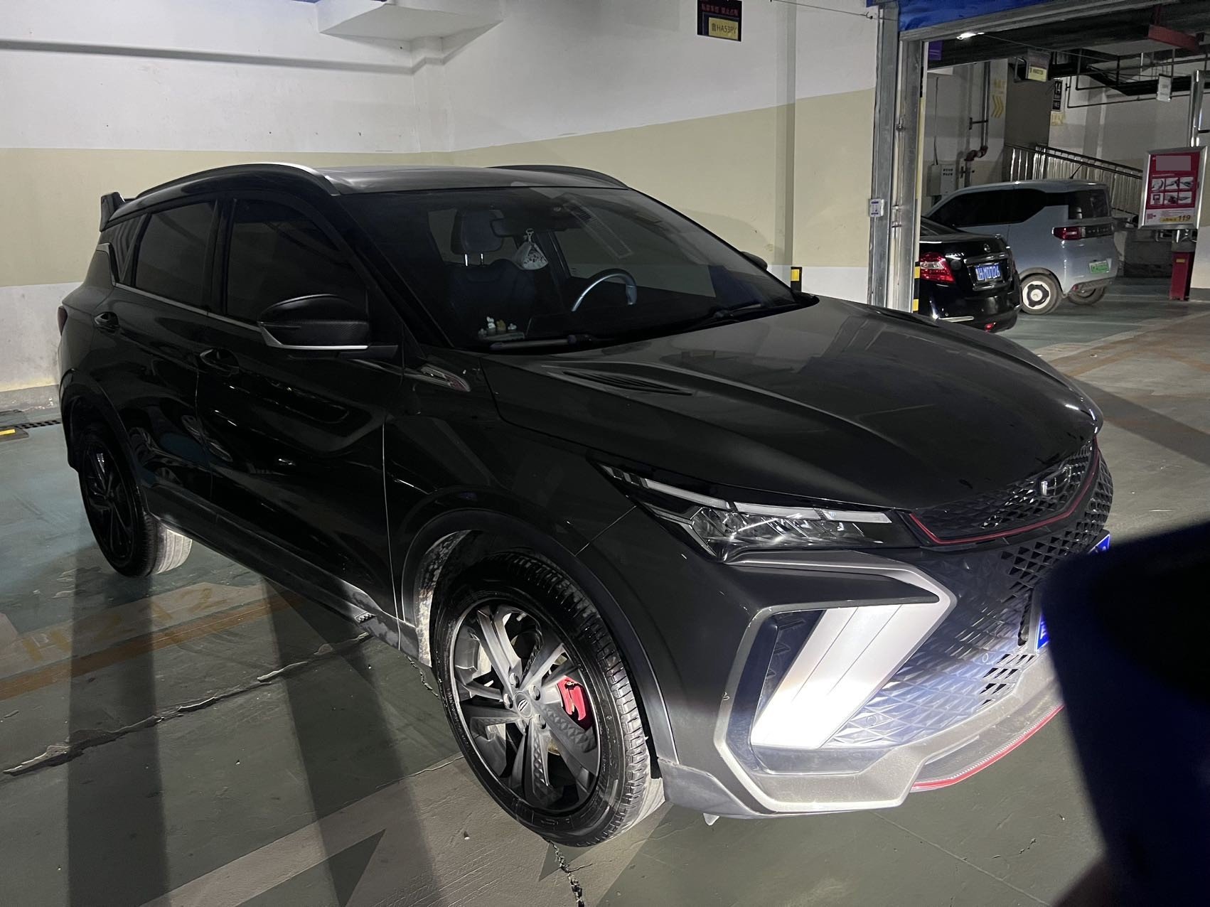 GEELY Coolray 2023 imagen de coche #2