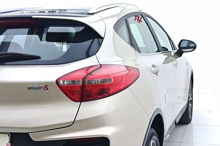GEELY Emgrand GS 2018 immagine di auto #13