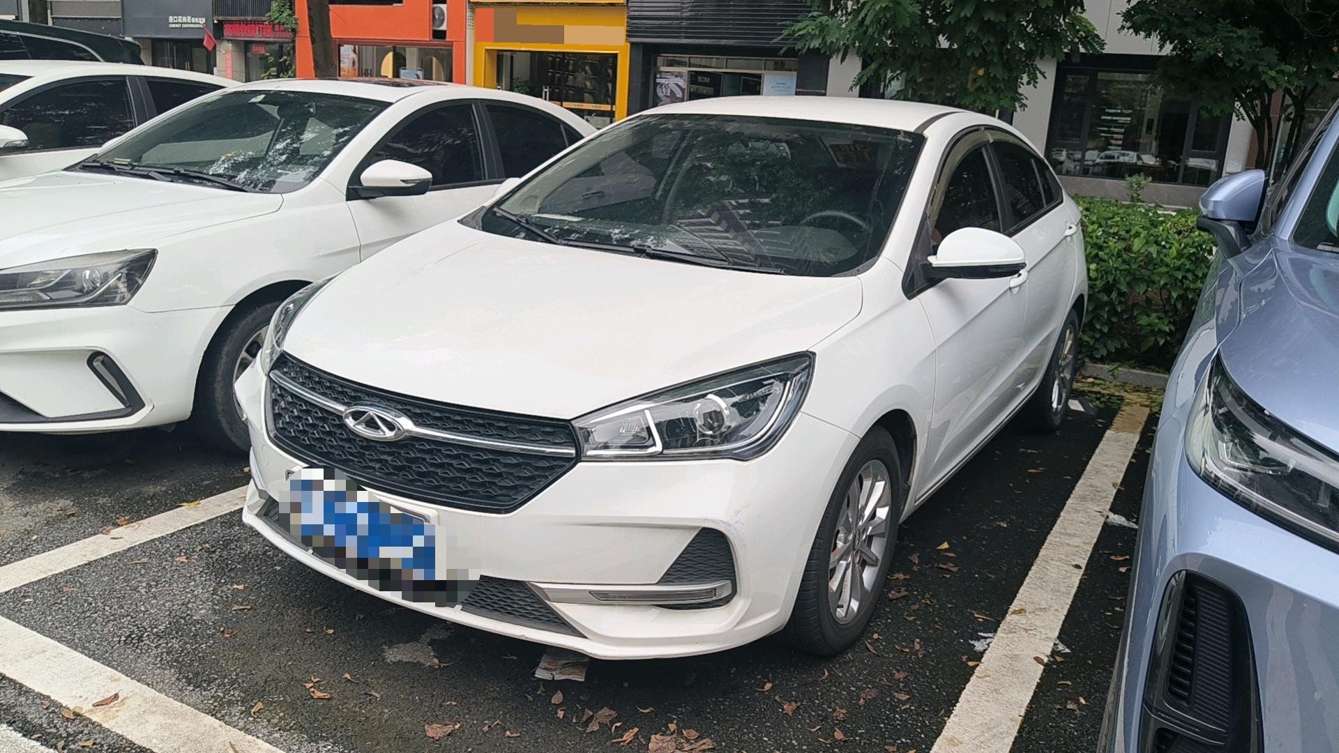 2019 immagine di auto 
