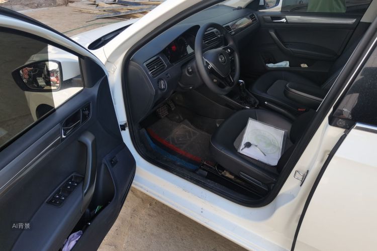 Volkswagen Santana 2018 car image #18