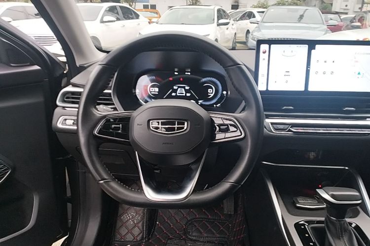 GEELY Emgrand 2024 car image #11