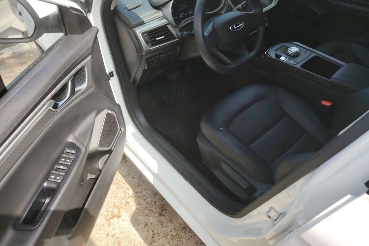 GEELY Emgrand New Energy 2024 car image #16