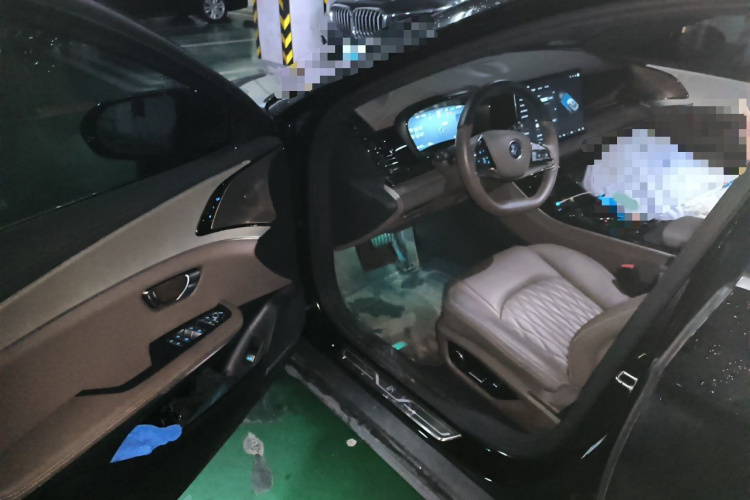 BYD Han 2025 image de voiture #13