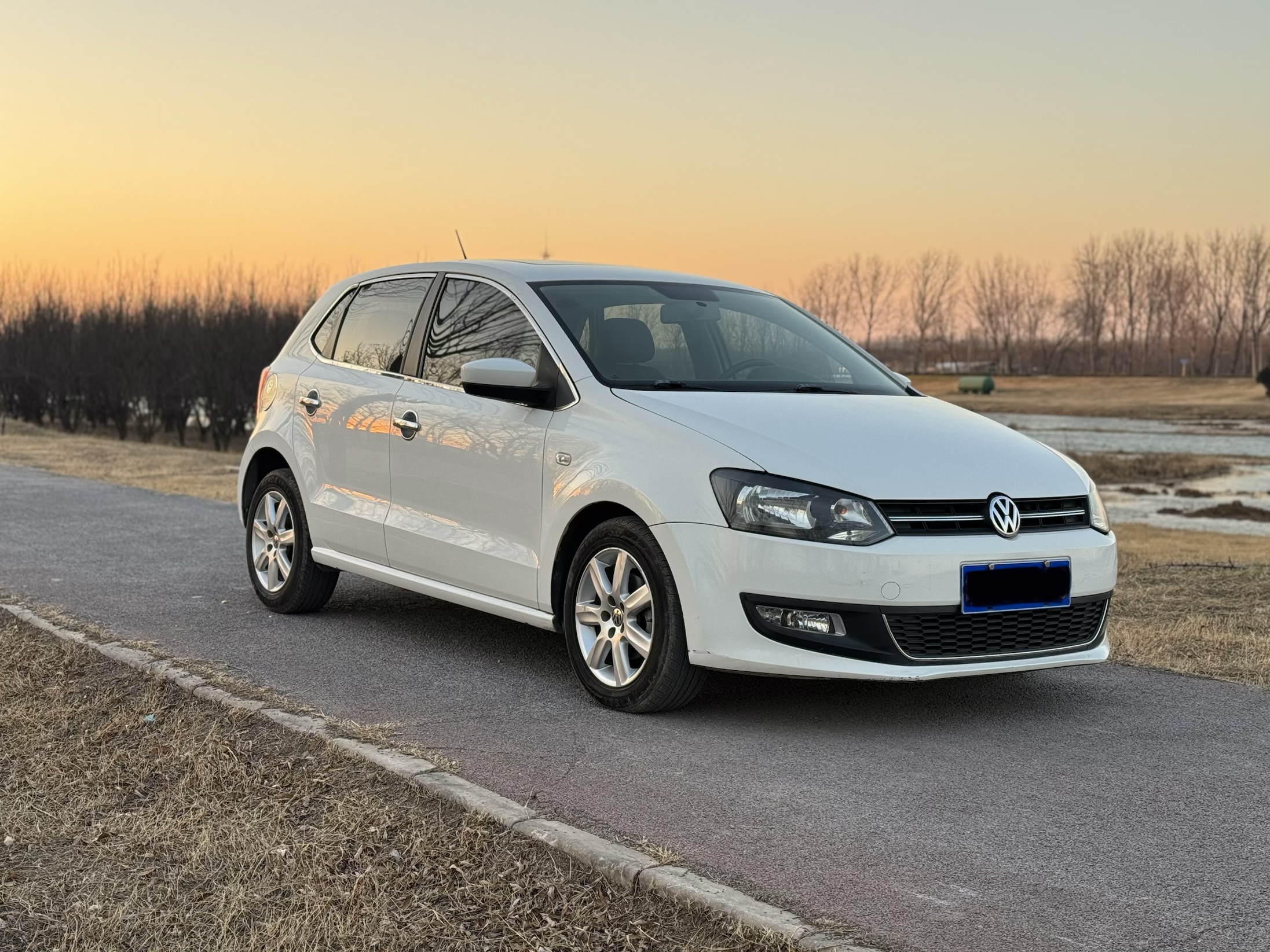 Volkswagen Polo 2011 #3 Volkswagen Polo 2011 изображение автомобиля #3