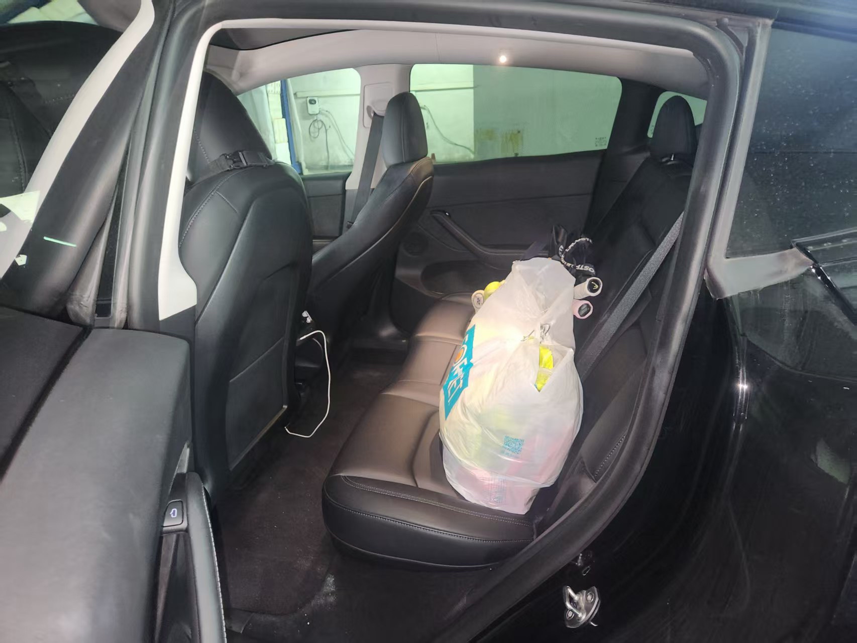 Tesla Model Y 2023 car image #5