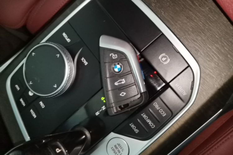 BMW 3 Series 2020 #14 BMW 3 Series 2020 car image #14