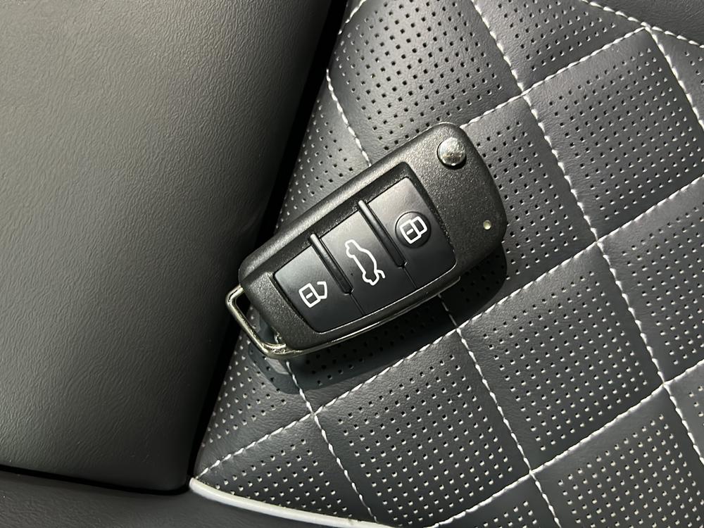 Audi Q3 2025 car image #11