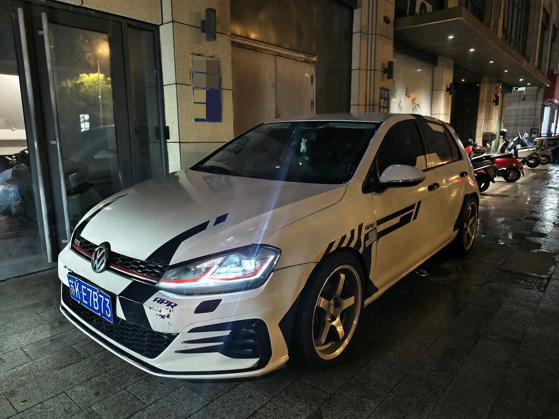 Volkswagen Golf 2016 Volkswagen Golf 2016 car image