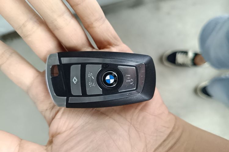 BMW 3 Series 2017 car image #9