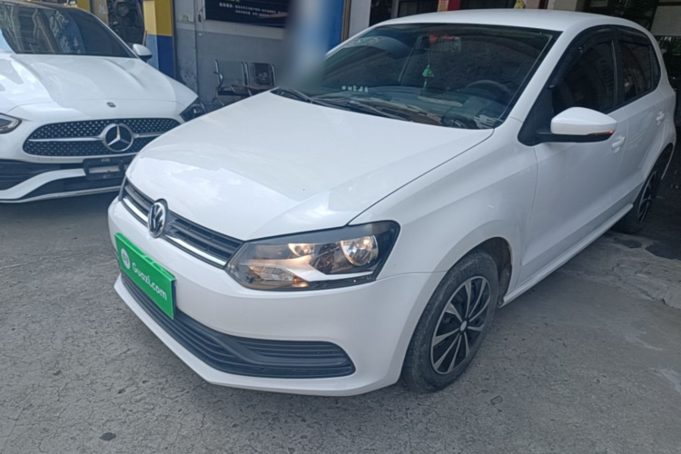 Volkswagen Polo 2018 car image #2