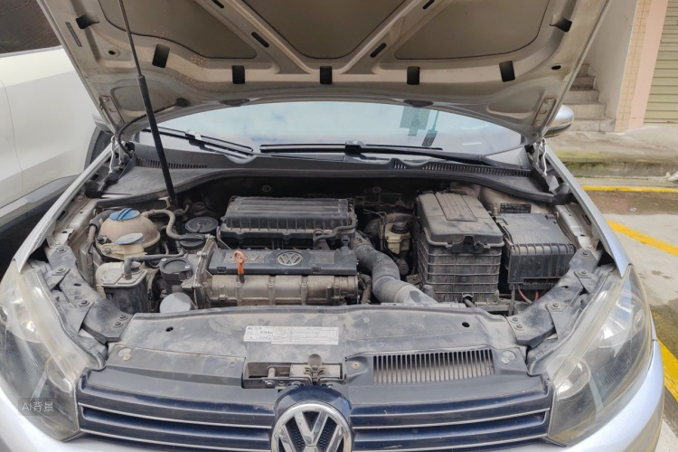 Volkswagen Golf 2013 car image #22