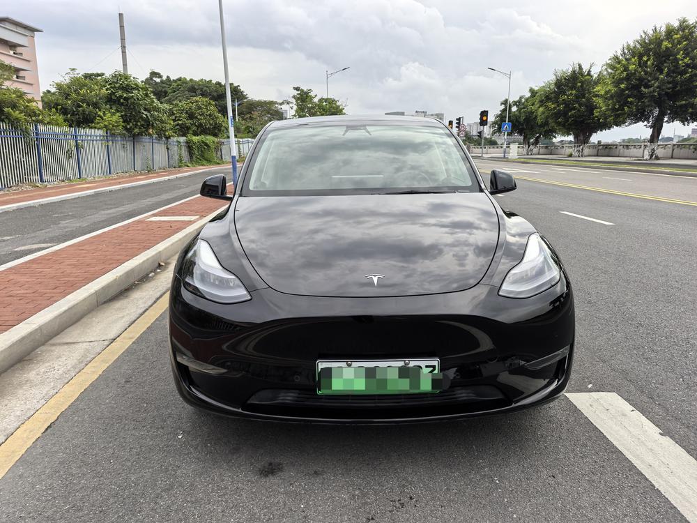 Tesla Model Y 2021 #2 Tesla Model Y 2021 car image #2