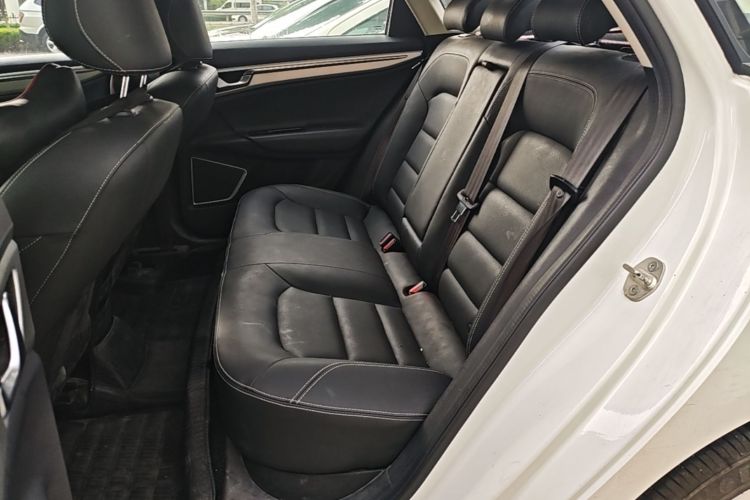 GEELY Emgrand GL 2017 car image #17
