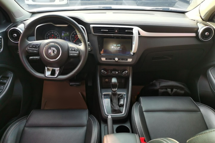 MG ZS 2018 car image #10