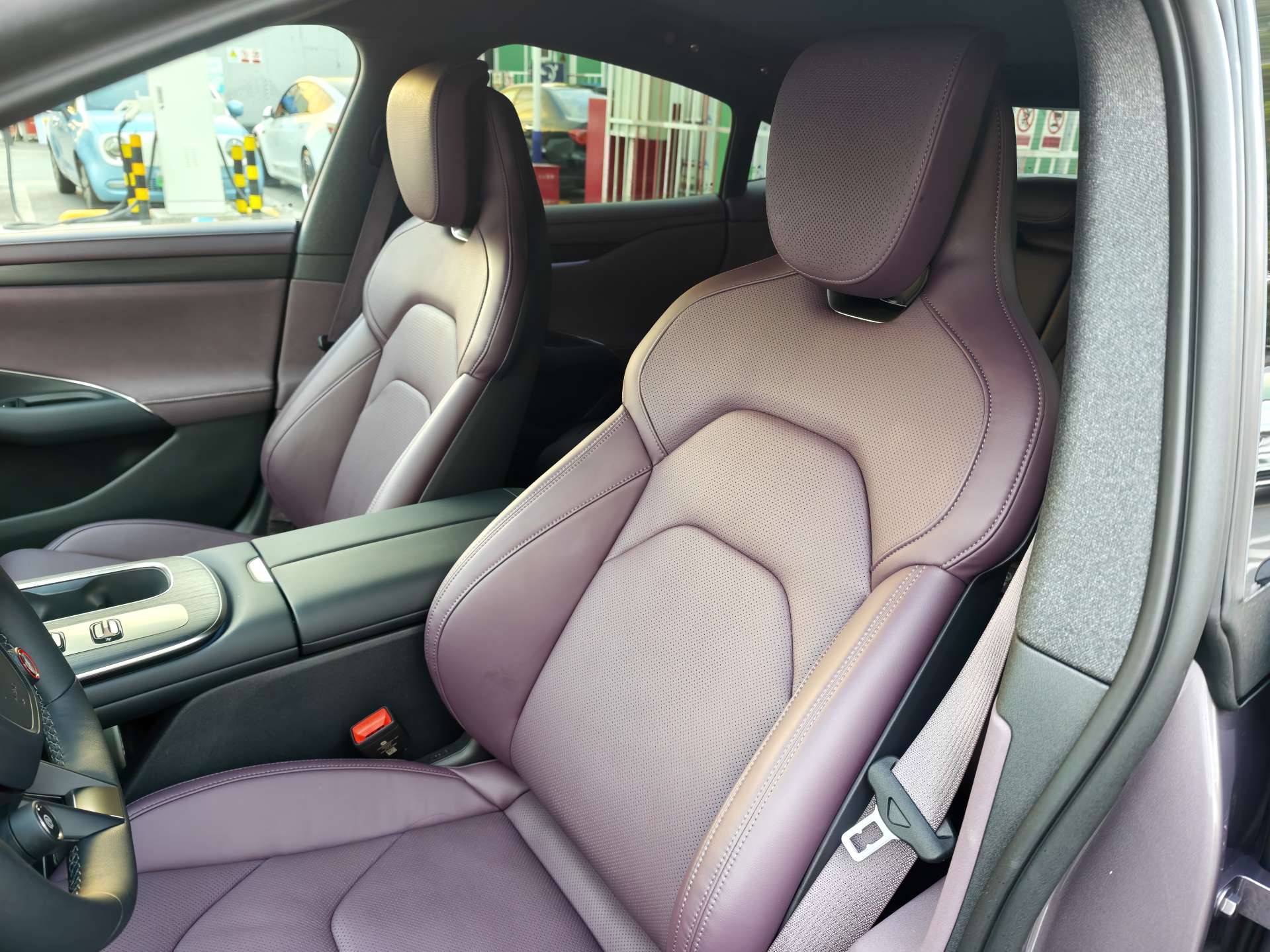 2024 #17 2024 immagine di auto #17