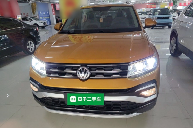 Volkswagen T-Cross 2019 #3 Volkswagen T-Cross 2019 car image #3