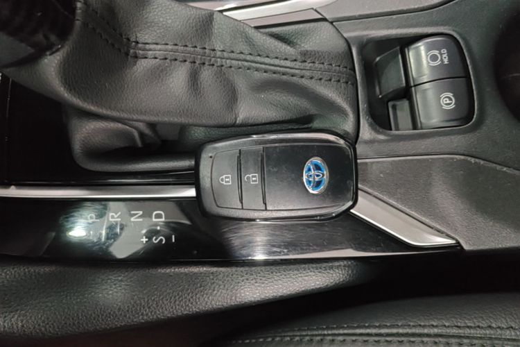 Toyota Corolla Cross 2024 car image #9